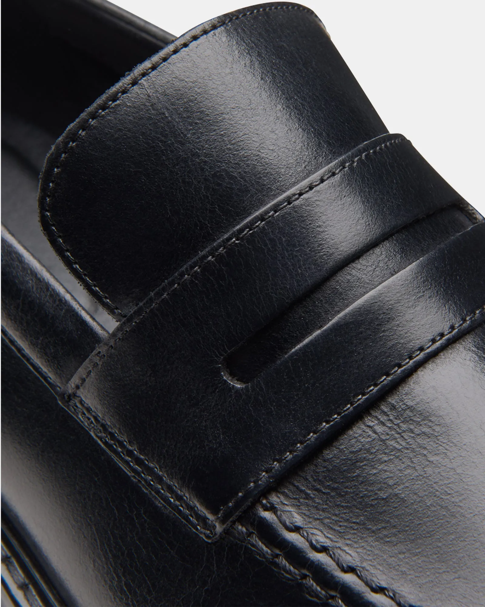 Aldwin Step Black Leather