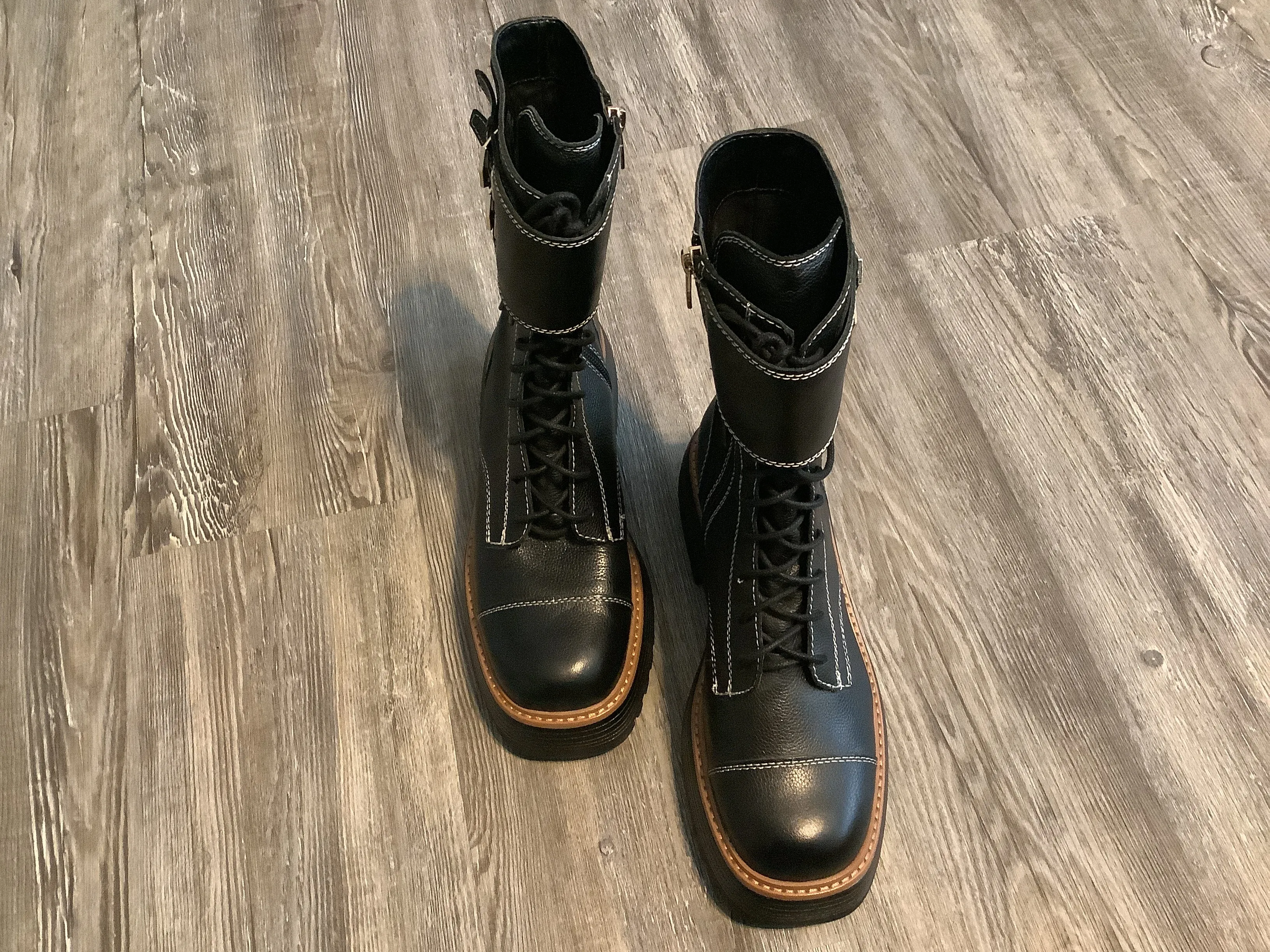 Boots Combat By Vince Camuto  Size: 8.5