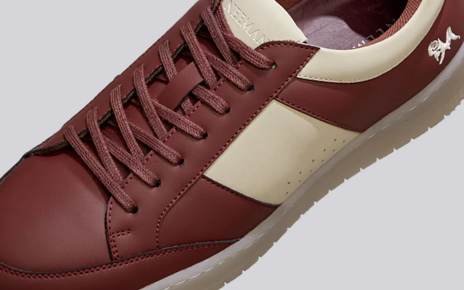 City Strides : Burgundy-ivory