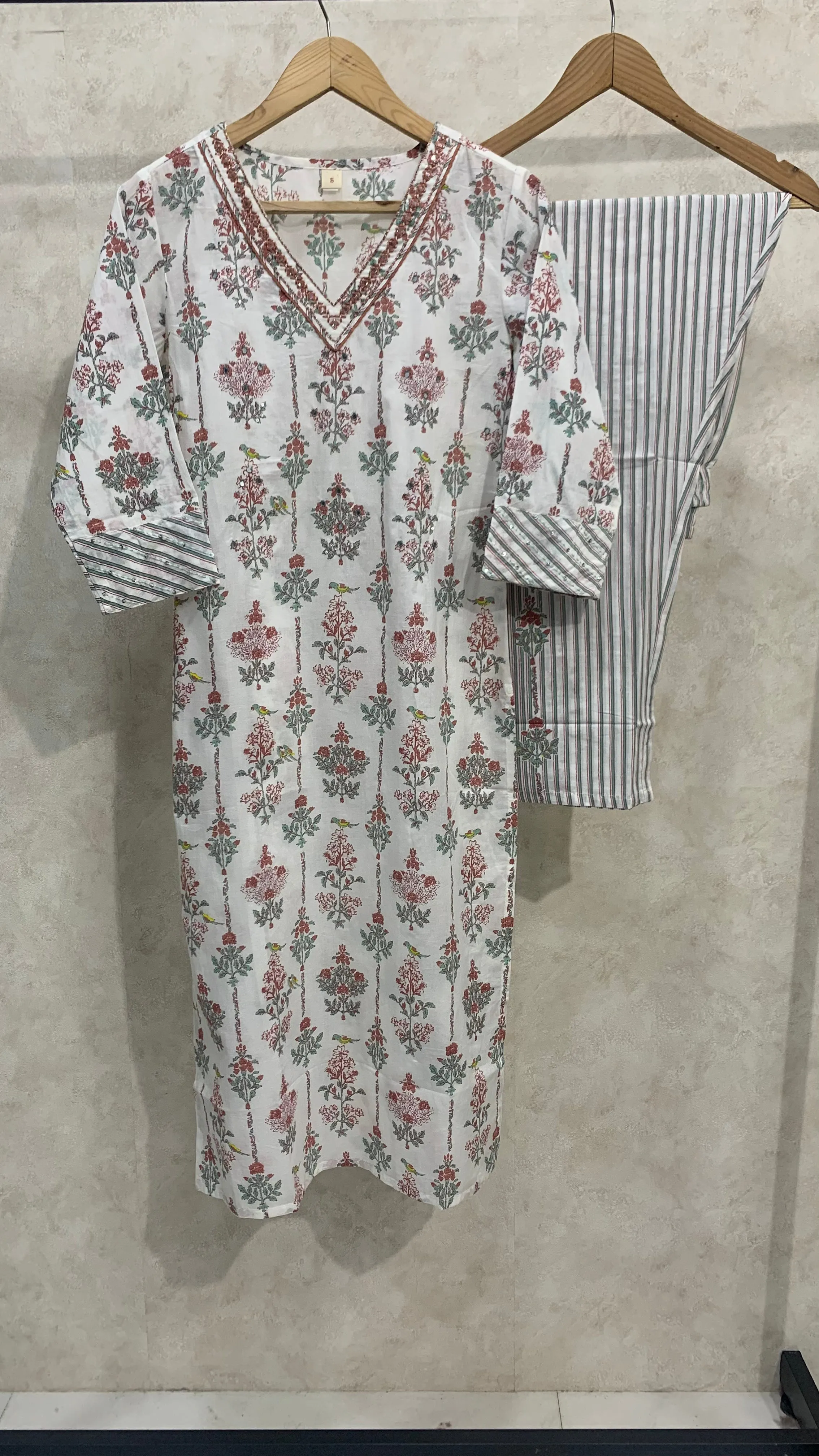 IVORY BLOCK PRINTED COTTON KURTA SET